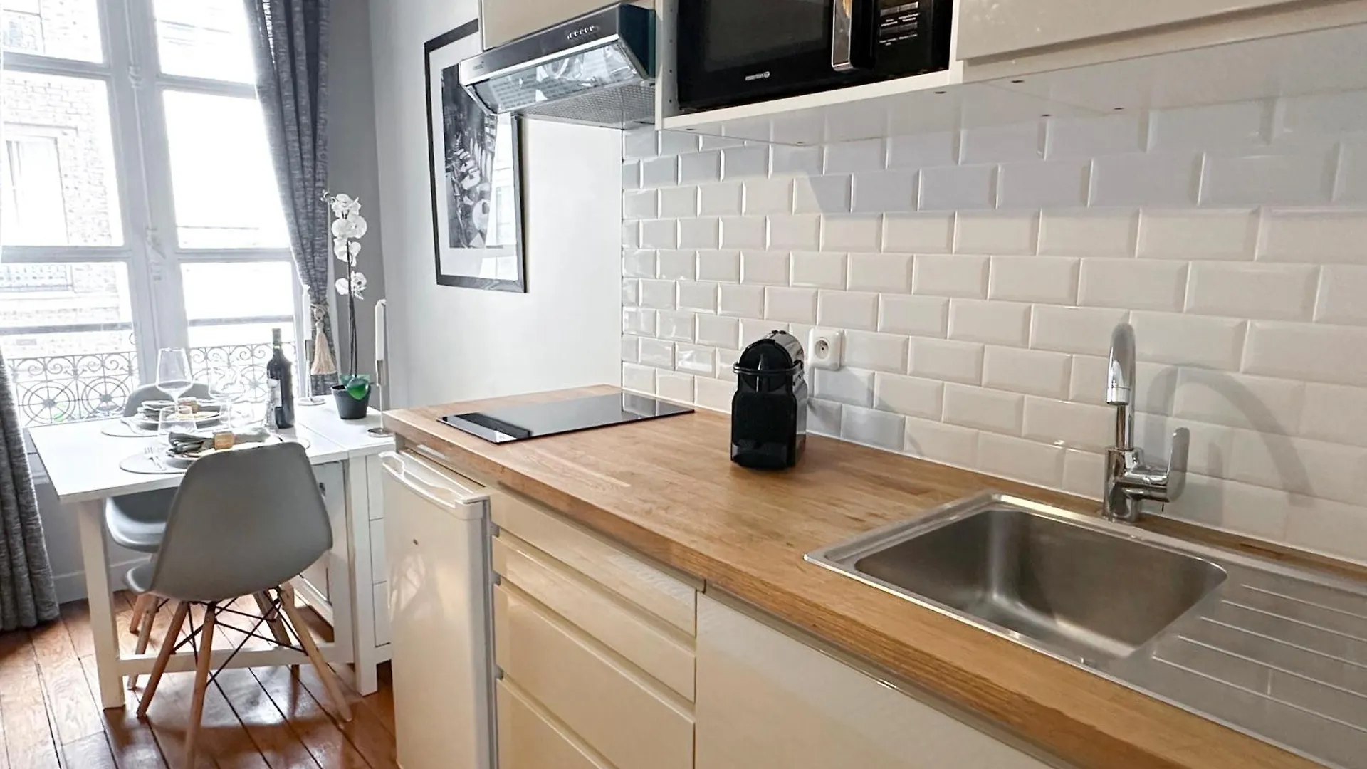 Unique Flat Near Louvre & Palais Royal Apartment Paris